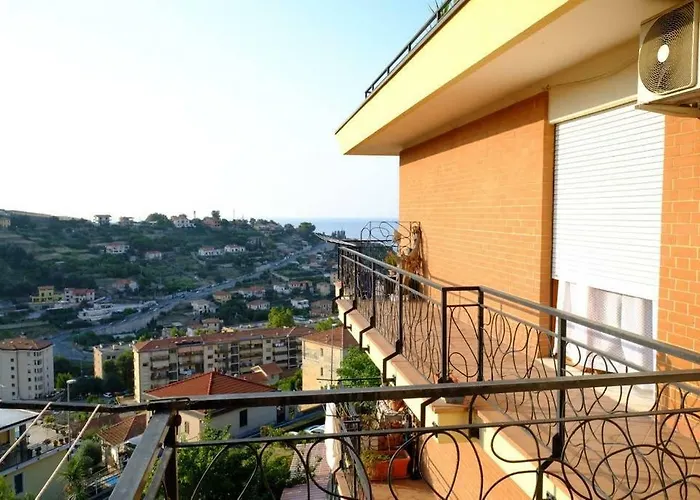 Your Holidays In Sanremo. 4 Minutes From The Beach