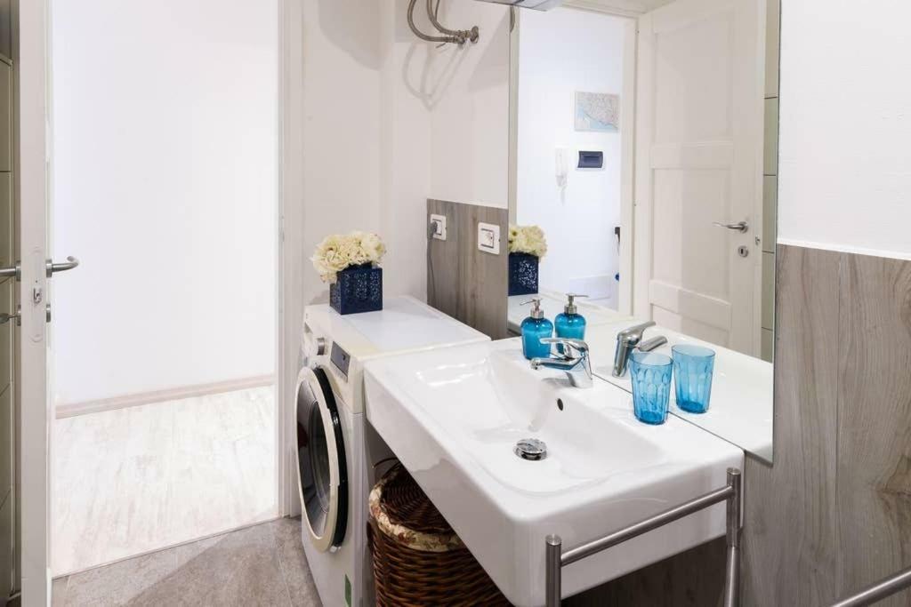 Your Holidays In Sanremo. 4 Minutes From The Apartment Sanremo