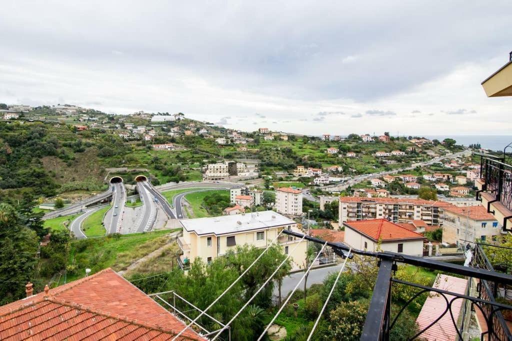 Your Holidays In Sanremo. 4 Minutes From The Apartamento San Remo